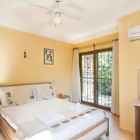 Villa Sleeps 4 Air Con Wifi Okcular