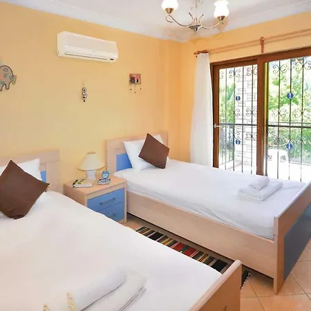 Villa Sleeps 4 Air Con Wifi Okcular